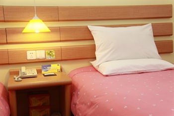  - Home Inns Hotel (Changshu move snow Mall Road Branch)