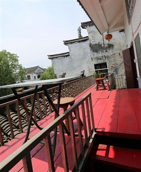  - Zhouzhuang Ancient Town Inn