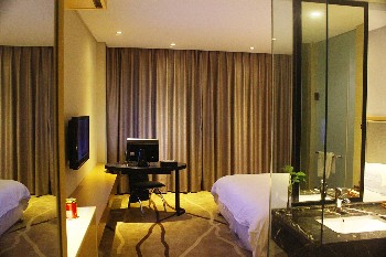  - Kunshan Bai Lu Business  Hotel