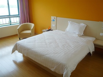  - 7 Days Inn - Beihuanqing Road