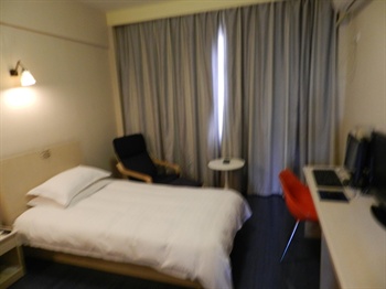  - Hangzhou Holiday Star Airport Hotel 