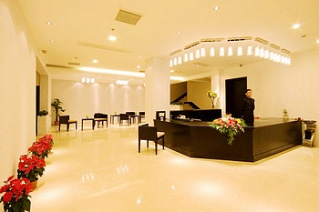 Lobby - 