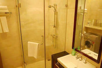 Bathroom - West Lake No.7 Apartment Hotel Xingguang Gongguan - Hangzhou