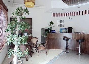 Lobby - 