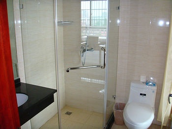 Bathroom - Hefei top 126 Business Hotel