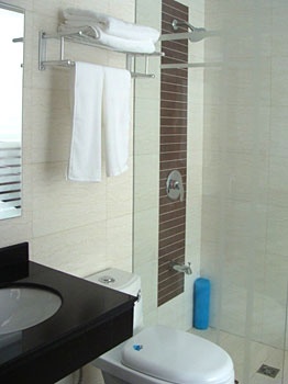 Lovers Room/Bathroom - Yunhailou Hotel - Huangshan