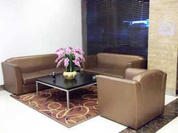 Lobby Lounge - 