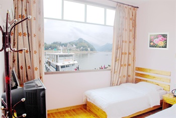  - Huangshan Shexian Town Farm Hotel