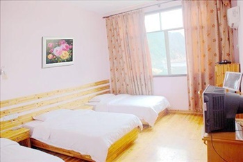  - Huangshan Shexian Town Farm Hotel