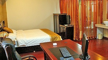 -- - Wuhu Golden Port Business Hotel