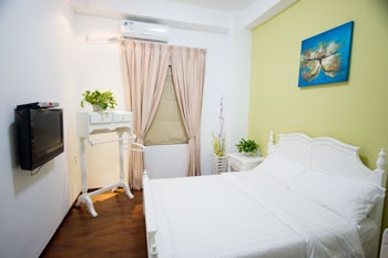 -- - The Simple Life Hotel(Xiamen)