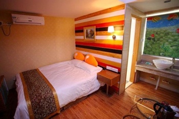  - Xiamen Hongluobo Home Inn