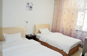 -- - Wuyishan New Home Express Hotel