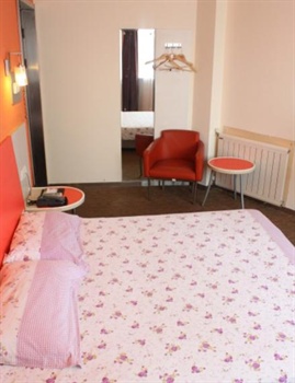  - Motel 168(Qingdao  North Zhenjiang Road)