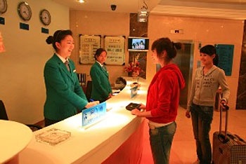 Reception Desk - Haiyang Hotel - Qingdao