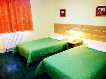  - Home Inns chain Qing Dao Taidong Pedestrian Street hotel