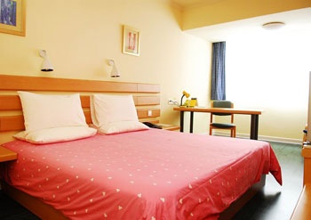 -- - Home Inn (Weihai Haibin Road)