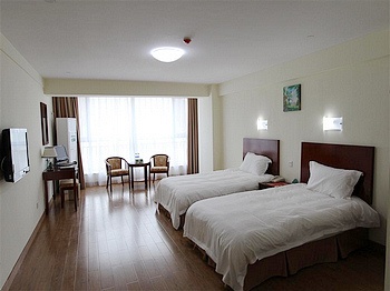 -- - GreenTree Inn Weihai Shichang Avenue