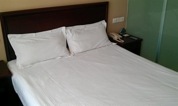  - GreenTree Inn Linyi Yinqueshan Road Business Hotel