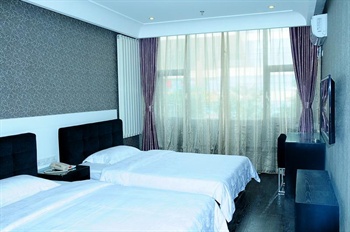  - Linyi station hotel  s Xinhua