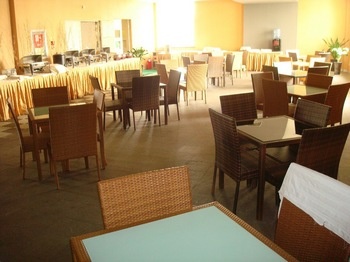 Restaurant - Linyi Angel Business Hotel