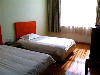  - Linyi Jinjiang Business Hotel