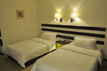  - Tai'an Poly Business Hotel