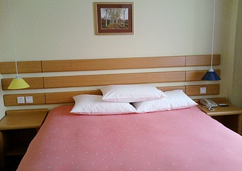 -- - Home Inns Main Coach Station - Rizhao