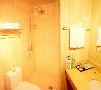 Bathroom - Rizhao Yintai Business Hotel