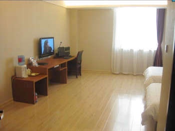 -- - Super 8 Hotel Rizhao train station