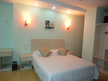 -- - Rizhao Hanting Business Hotel