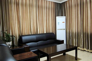 -- - Qingdao Jia Yi Business Hotel Jiaozhou