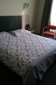  - Motel 168 Inn (Zhenzhou Erqi Plaza)