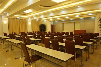  - Zhengzhou Hua Chen Business Hotel