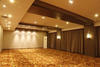  - Zhengzhou Oriental Milan Business  Hotel