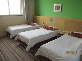  - Holiday Inn Zhengzhou every day