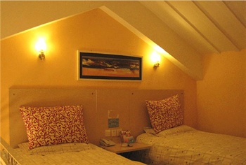  - Hongshan Holiday Hotel  