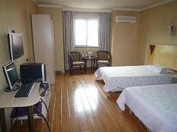  - Wuhan Wangchao Business Hotel