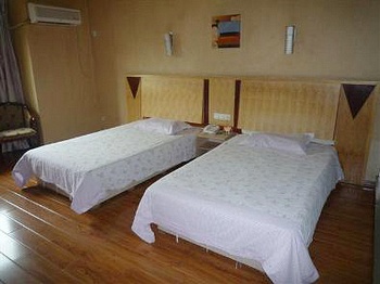 -- - Wuhan Wangchao Business Hotel