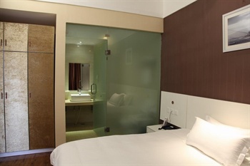  - Wuhan Jingsheng Business Hotel