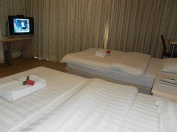  - Wuhan 188 Hotel Jiedaokou