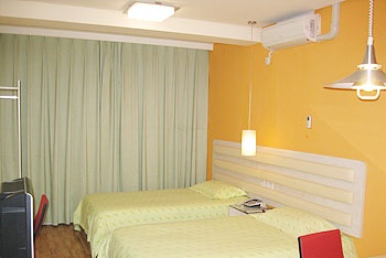 -- - Rest Motel Yichang