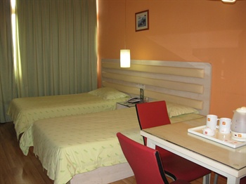  - Rest Motel Yichang