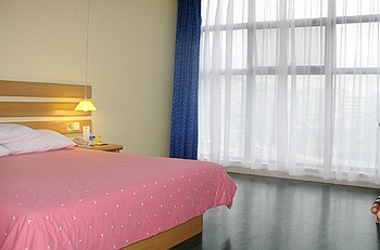 -- - Shiyan Home Inn - Beijing Road