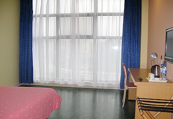 -- - Shiyan Home Inn - Beijing Road