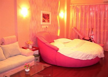  - Changsha Rich Love Hotel