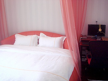 -- - Changsha Golden Orange Hotel