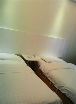  - Shaoyang Hotel