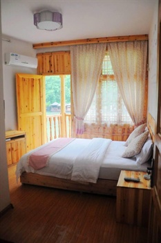  - Fenghuang 1314 honeymoon Inn