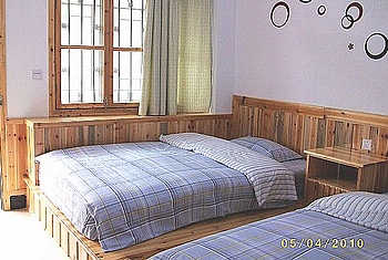 -- - Fenghuang County garden Inn